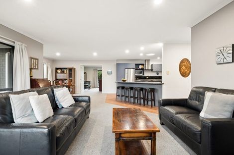 Photo of property in 24 Cloverlea Place, Pukekohe, 2120