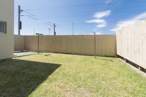 Photo of property in 9 Lockington Avenue, Henderson, Auckland, 0612
