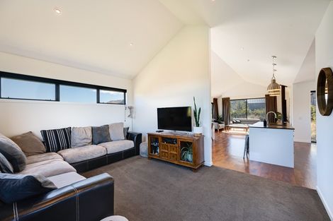 Photo of property in 5 Fife Court, Jacks Point, Queenstown, 9371