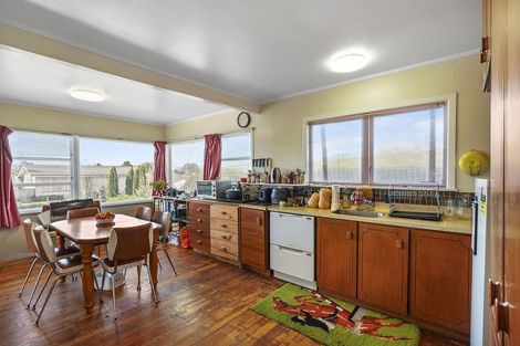 Photo of property in 24 Springfield Crescent, Enderley, Hamilton, 3214