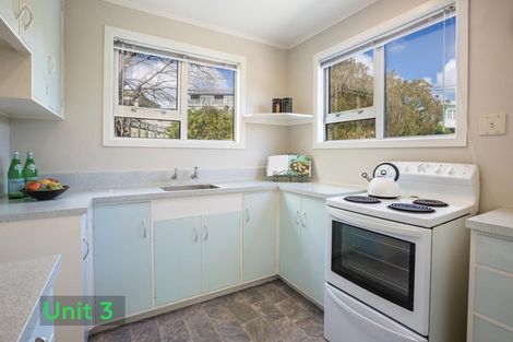 Photo of property in 3/7 Arawhata Street, Ranui, Porirua, 5024