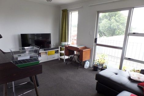 Photo of property in 17 Mckellar Place, Hornby, Christchurch, 8042