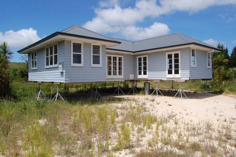 Photo of property in 960a Oneriri Road, Kaiwaka, 0573
