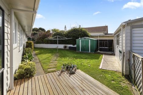 Photo of property in 44 Kapiti Crescent, Titahi Bay, Porirua, 5022