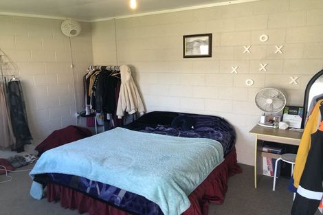 Photo of property in 1 Snead Place, Hamilton East, Hamilton, 3216