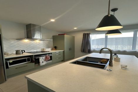 Photo of property in 16 Kawariki Road, Helensville, 0800