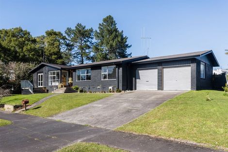 Photo of property in 33 Balfour Crescent, Riverlea, Hamilton, 3216