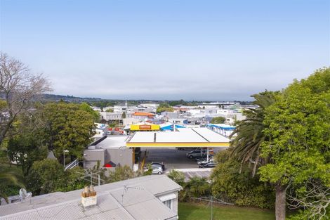 Photo of property in 12 East Street, Pukekohe, 2120