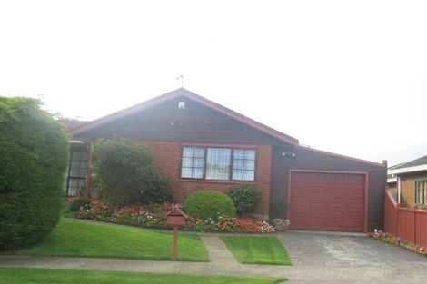 Photo of property in 5a Opurere Grove, Tirohanga, Lower Hutt, 5010