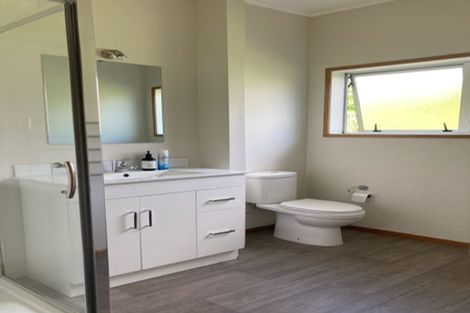 Photo of property in 2 The Promenade, Takapuna, Auckland, 0622