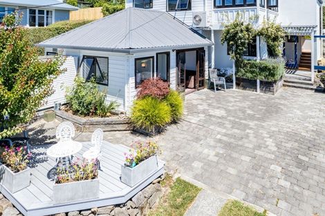 Photo of property in 17 Penlington Place, Akaroa, 7520