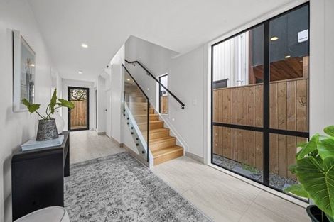 Photo of property in 5b Lomond Street, Takapuna, Auckland, 0622