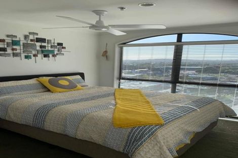 Photo of property in The Rennaissance, 16i/18 Ronwood Avenue, Manukau, Auckland, 2104