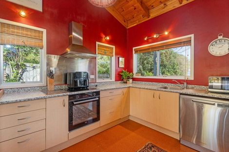 Photo of property in 10 Rabbit Way, Whitianga, 3510