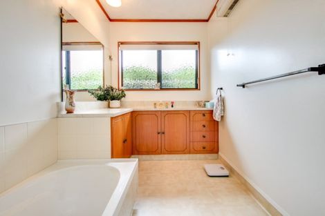 Photo of property in 39 Auckland Road, Greenmeadows, Napier, 4112