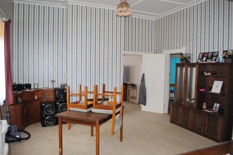 Photo of property in 130 Argyle Street, Hawera, 4610