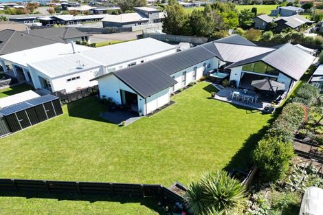 Photo of property in 97 Lisland Drive, Kinloch, Taupo, 3377