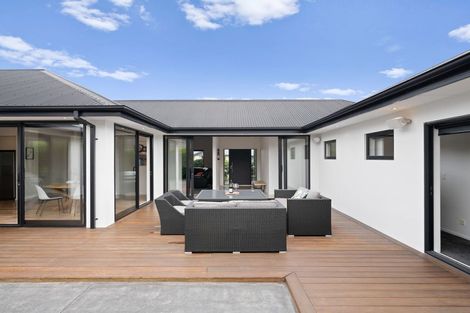 Photo of property in 2 Westburn Place, Prebbleton, 7604