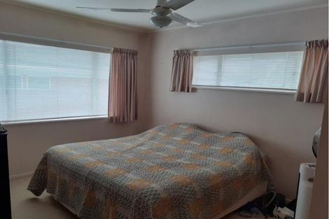 Photo of property in 5 Pinedale Place, Henderson, Auckland, 0610