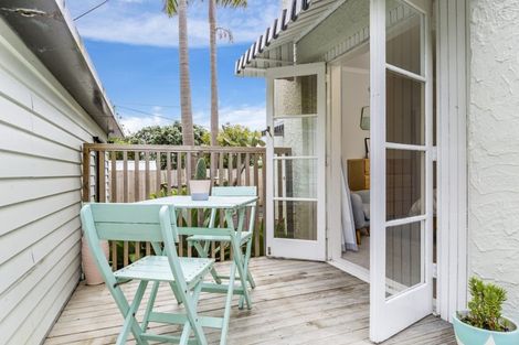 Photo of property in 1/36 Seabrook Avenue, New Lynn, Auckland, 0600