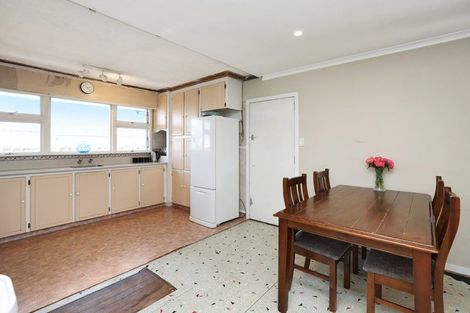 Photo of property in 64 Mcmurdo Street, Tinwald, Ashburton, 7700