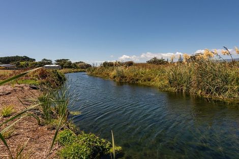 Photo of property in 38 Kapiti Lane, Otaki Beach, Otaki, 5512