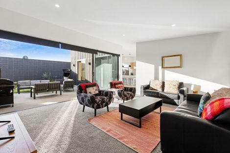 Photo of property in 3 Stackbrae Avenue, Wanaka, 9305