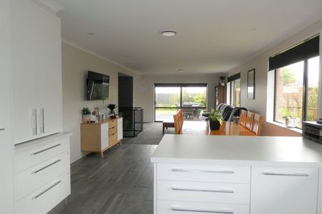 Photo of property in 14 Loris Place, Karoro, Greymouth, 7805