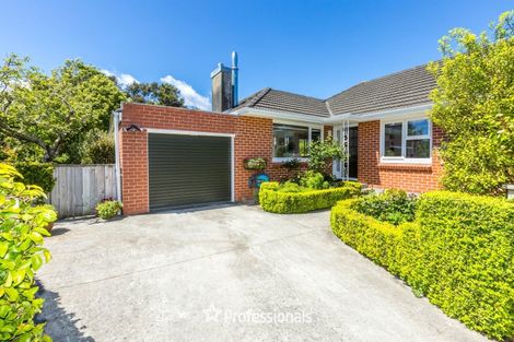Photo of property in 37 Sunbrae Drive, Silverstream, Upper Hutt, 5019