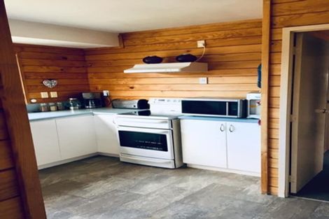 Photo of property in 2/12 Ballini Rise, West Harbour, Auckland, 0618