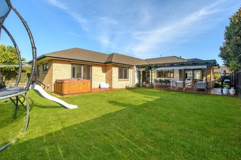 Photo of property in 17 Andalusian Place, Papamoa Beach, Papamoa, 3118