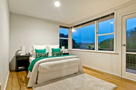 Photo of property in 456 Beach Road, Murrays Bay, Auckland, 0630