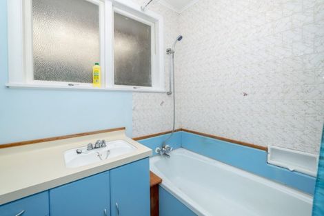 Photo of property in 36 Woodward Street East, Featherston, 5710