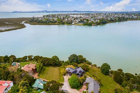 Photo of property in 163 West Harbour Drive, West Harbour, Auckland, 0618