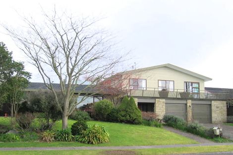 Photo of property in 9 Cattanach Street, St Andrews, Hamilton, 3200