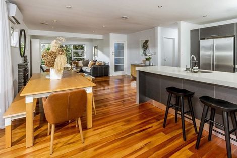 Photo of property in 20 Lynden Avenue, Hillcrest, Auckland, 0627