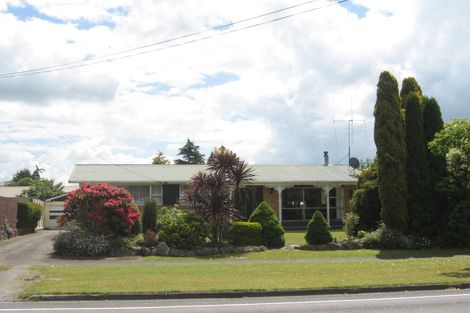 Photo of property in 299 Shakespeare Street, Leamington, Cambridge, 3432