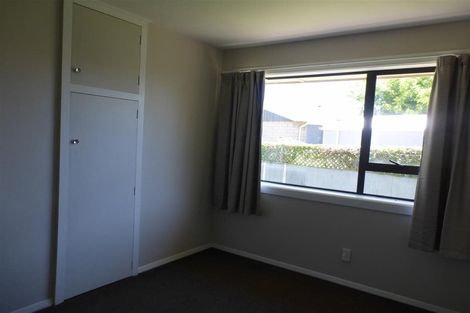Photo of property in 61 Dickson Crescent, Hornby, Christchurch, 8042