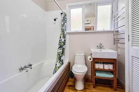 Photo of property in 314 Muritai Road, Eastbourne, Lower Hutt, 5013