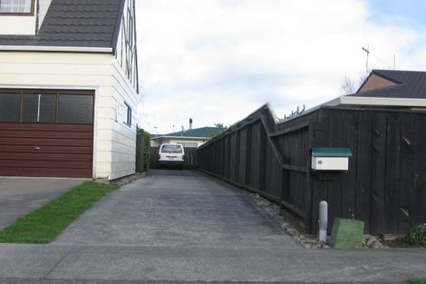 Photo of property in 16 Willowstream Grove, Cloverlea, Palmerston North, 4412