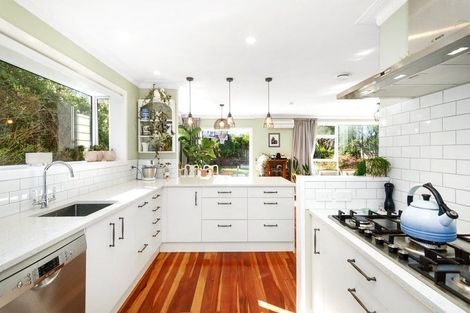 Photo of property in 16 Mascot Street, Tawa, Wellington, 5028