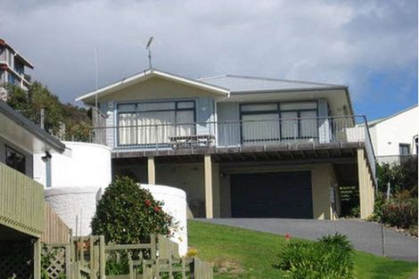 Photo of property in 21 Rewa Place, Russell, 0202