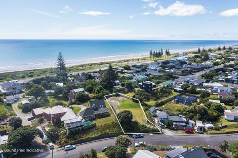 Photo of property in 5 Babbacombe Avenue, Otaki Beach, Otaki, 5512