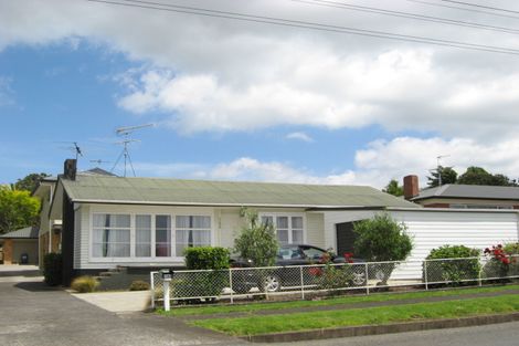 Photo of property in 140 Kitchener Road, Pukekohe, 2120