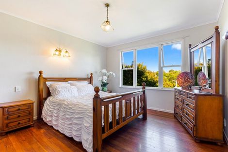 Photo of property in 21 Salem Place, Torbay, Auckland, 0630