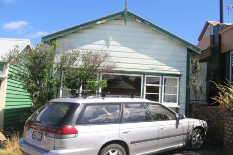 Photo of property in 13 Yale Road, Mount Cook, Wellington, 6021