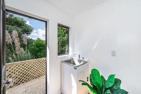 Photo of property in 24 Island View Terrace, Waikanae Beach, Waikanae, 5036
