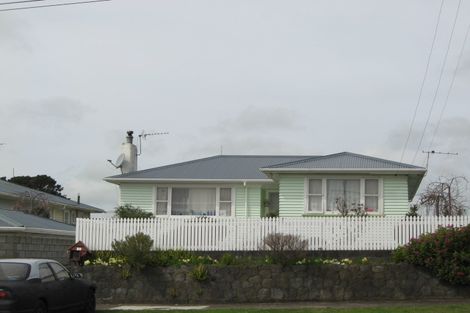 Photo of property in 23 Raleigh Street, Waitara, 4320