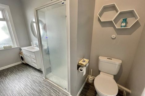 Photo of property in 26 Queens Drive, Kilbirnie, Wellington, 6022