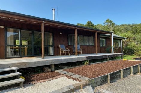 Photo of property in 155 Peach Orchard Road, Whakapara, Hikurangi, 0184